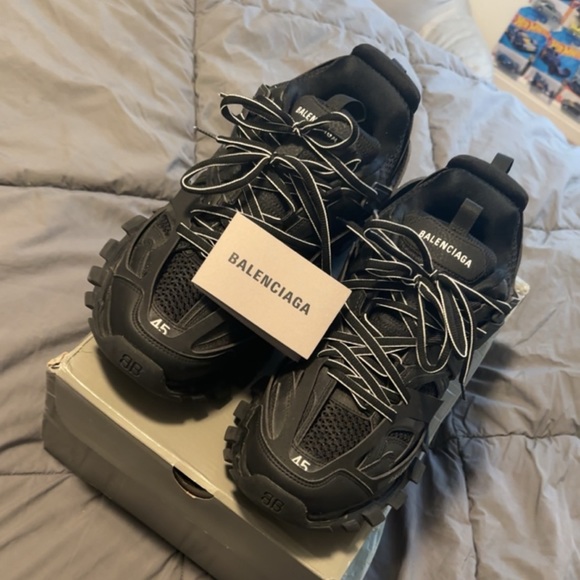 Balenciaga Other - Balenciaga track runners led